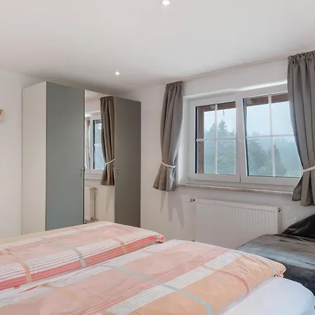 Suessen Haeusle Apartman *